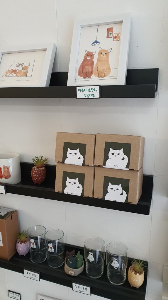 seoul-cat-stationery-store-prints